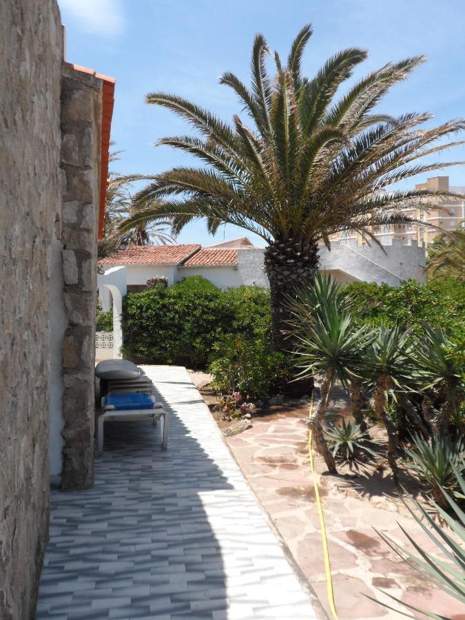 Villa At Seafront With Private Garden-655 Denia Exterior foto