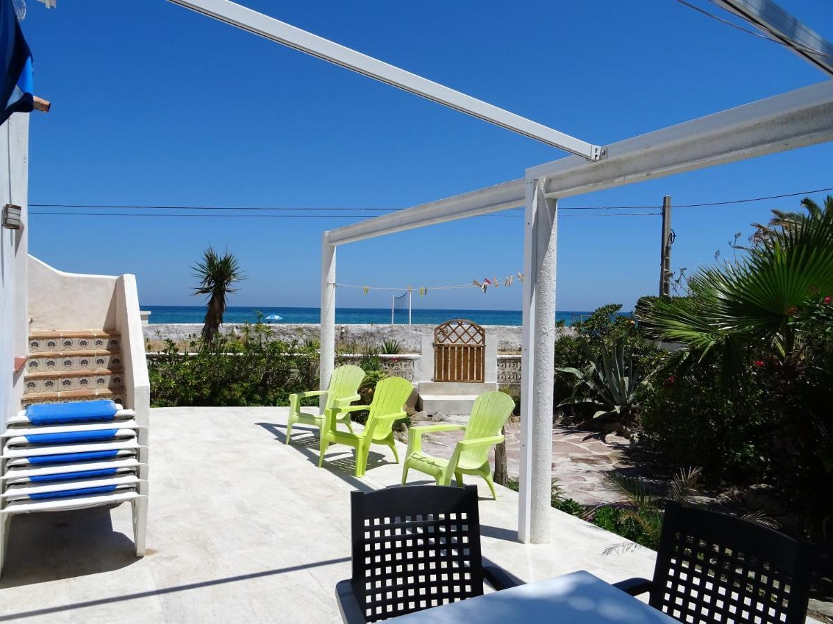 Villa At Seafront With Private Garden-655 Denia Exterior foto