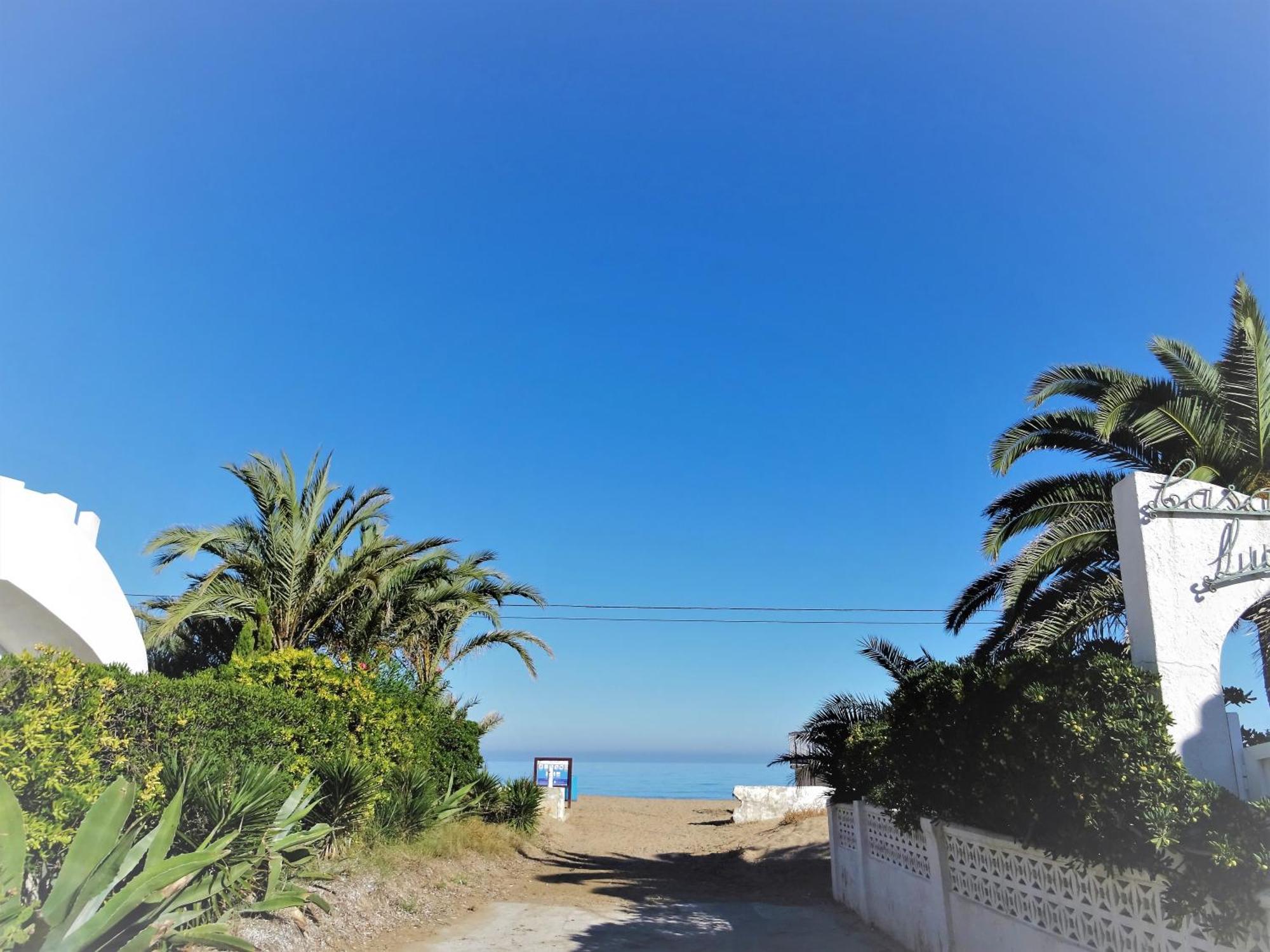 Villa At Seafront With Private Garden-655 Denia Exterior foto